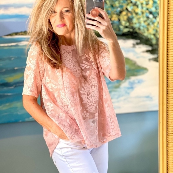 ⭐️NWT,BCBGeneration, Soft Pink Sheer Lace Top, Gorgeous Crossed, Lose-Back, S - Picture 7 of 12